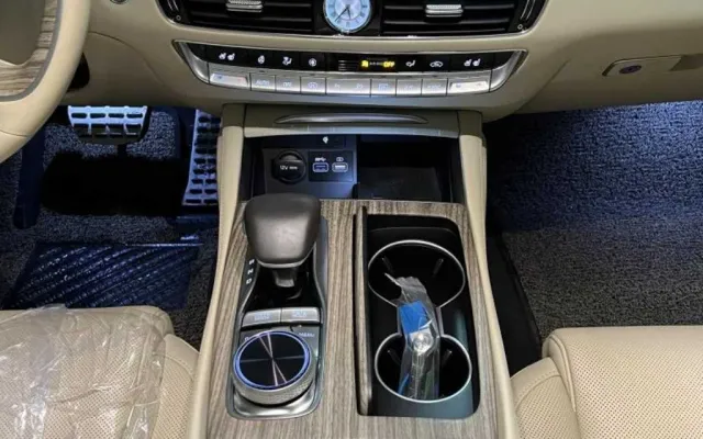 더뉴렉스턴스포츠 중고차 더 뉴 K9 2세대 3.8 GDI AWD 매물 사진 10 - 2024/07 61,478km